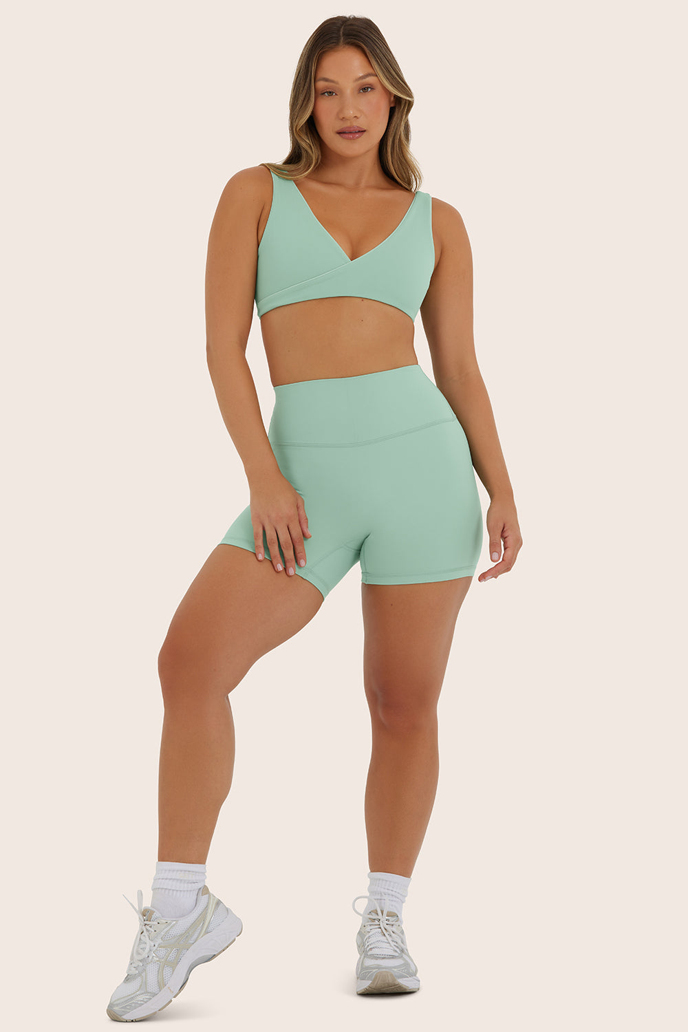 AIRLUXE™ BREATHE SHORTS - JULEP