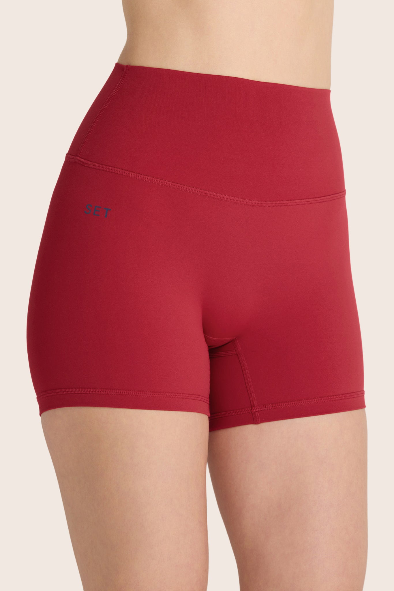 AIRLUXE™ BREATHE SHORTS - LADYBUG