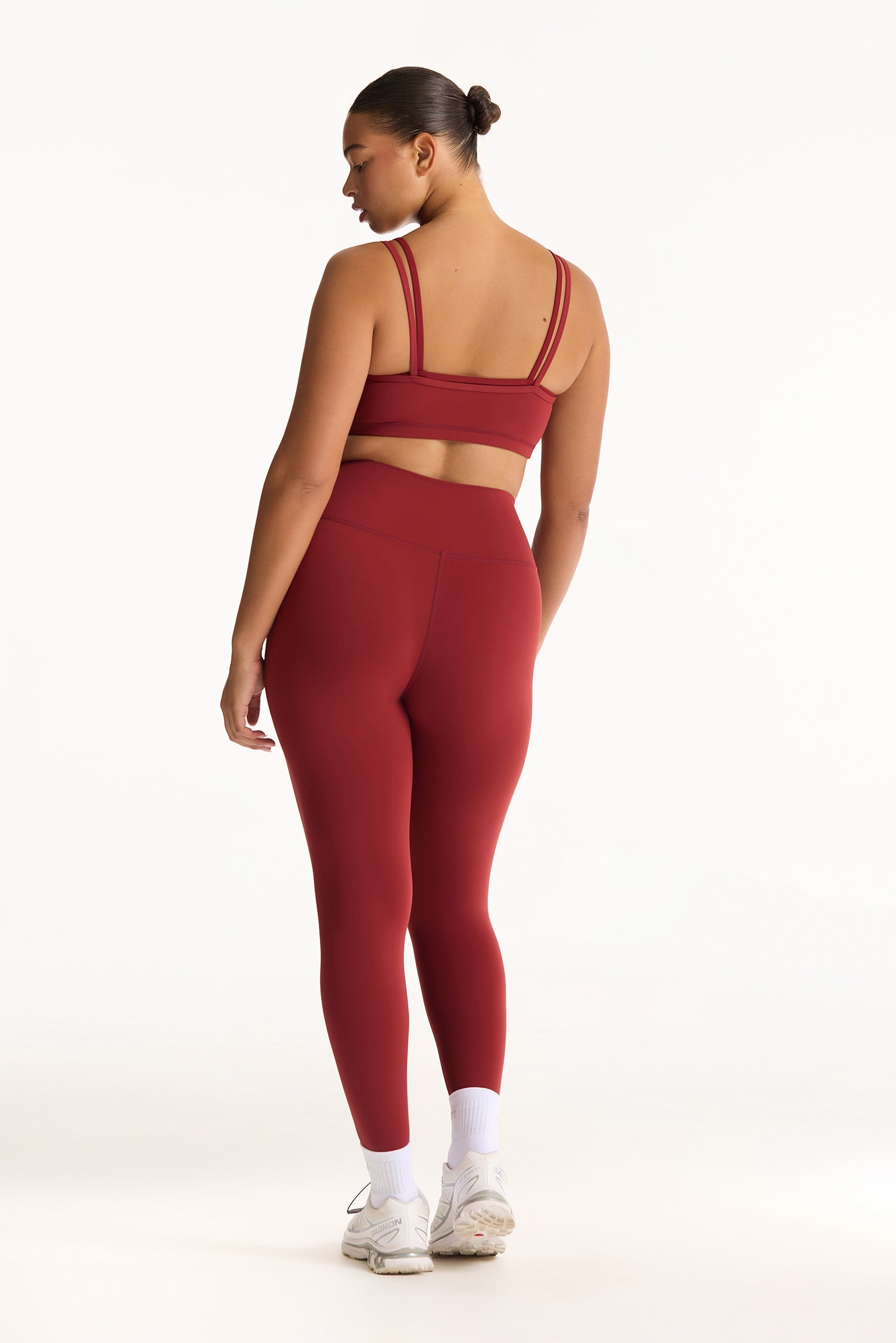 AIRLUXE™ BREATHE LAYERED MOVE BRA - SNAPPER