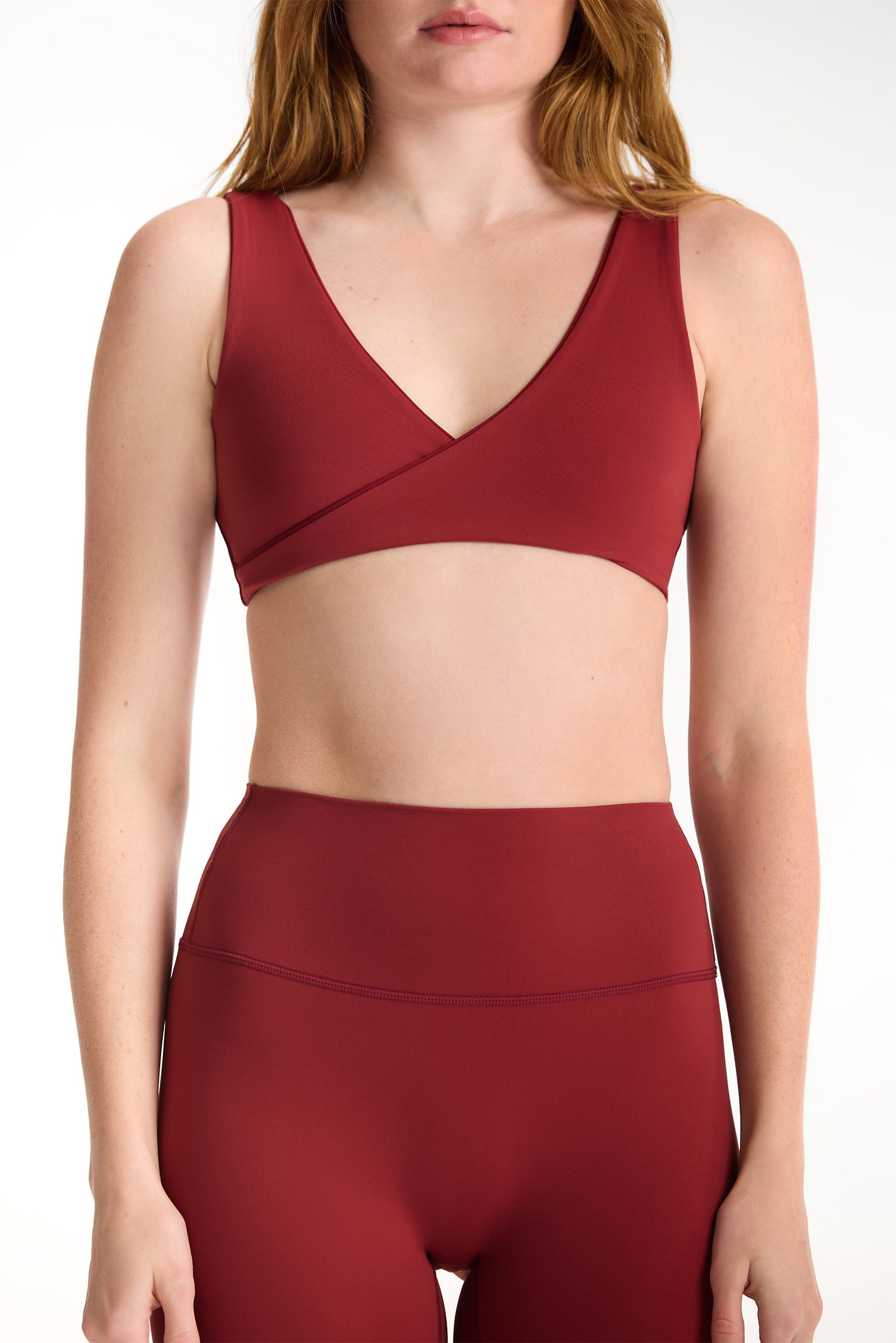 AIRLUXE™ BREATHE CONTRAST WRAP BRA - SNAPPER