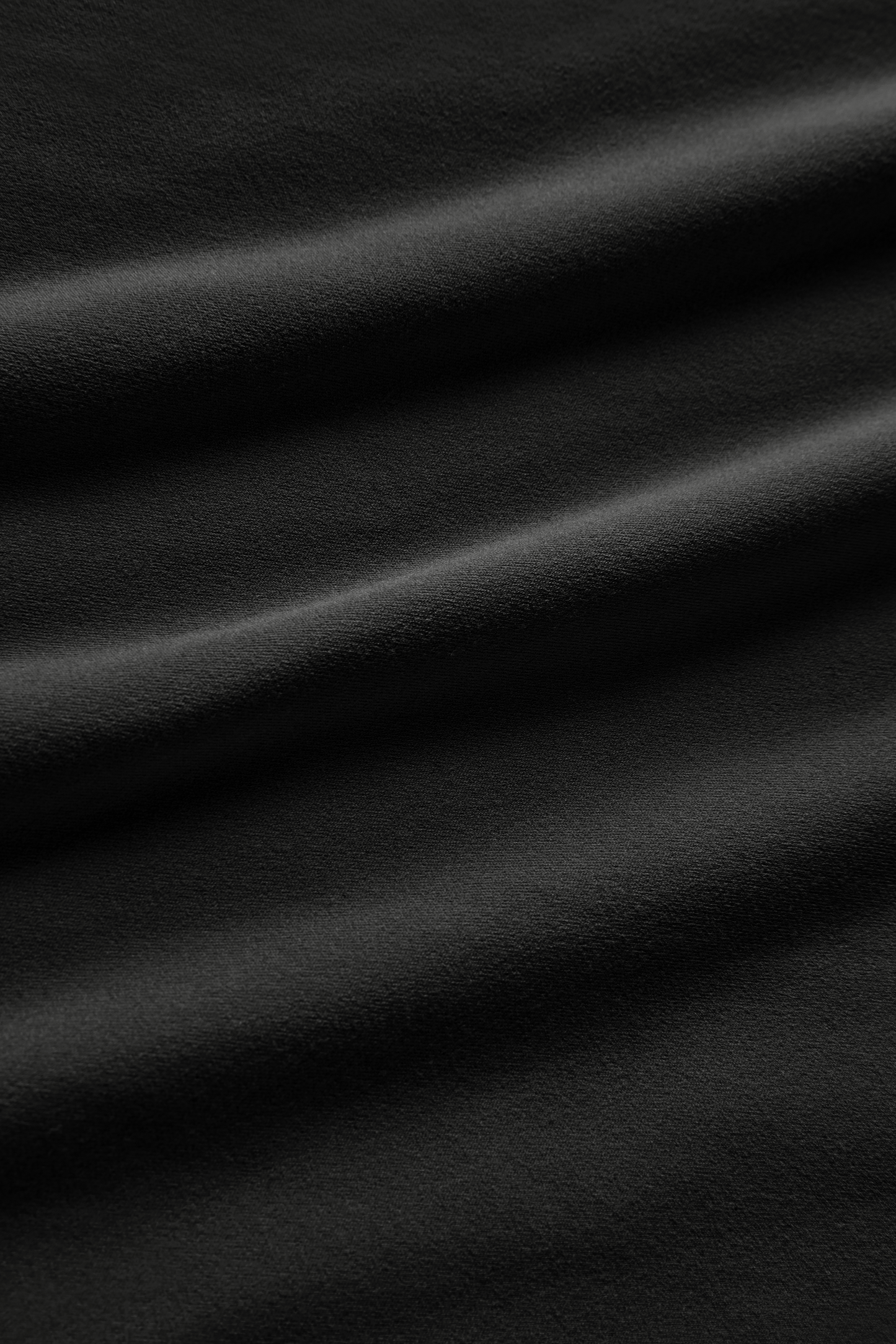 AIRLUXE™ BREATHE TRIANGLE BRA - ONYX