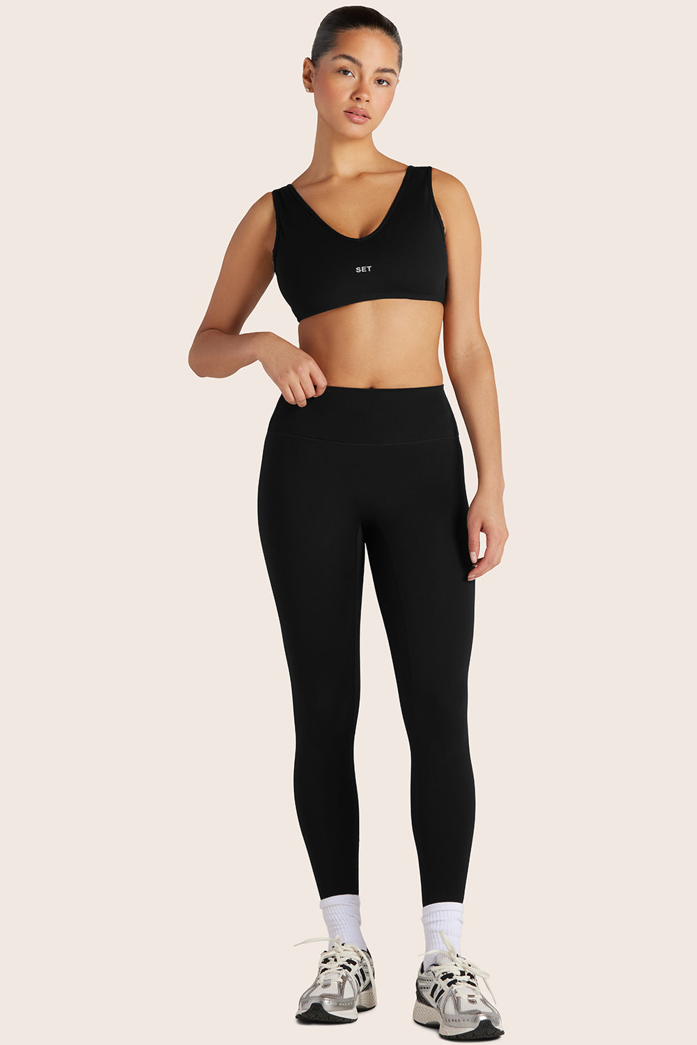 SPORTBODY® (BLOOPERS) SPORTY MID-RISE LEGGINGS - ONYX