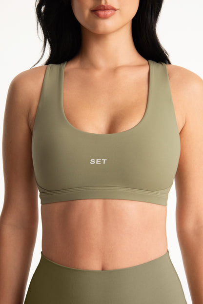 AIRLUXE™ BREATHE PARKE POSE BRA - BEACHGRASS