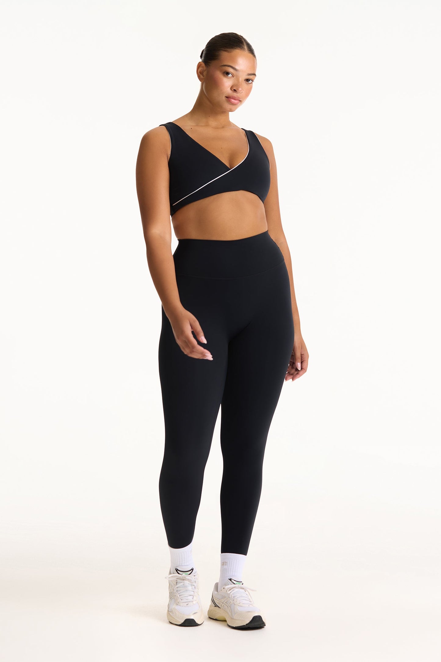 AIRLUXE™ BREATHE CONTRAST WRAP BRA - ORCA