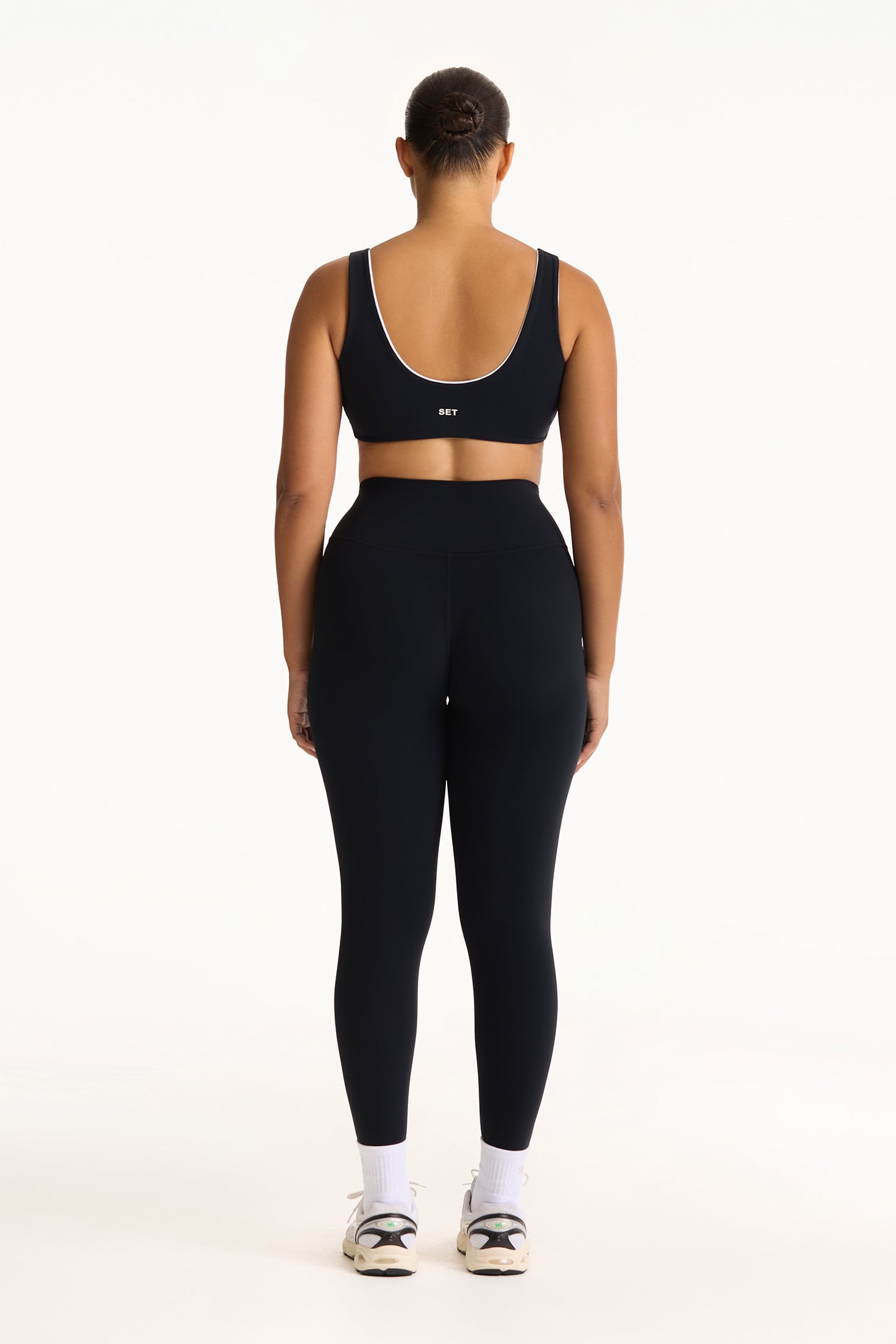 AIRLUXE™ BREATHE CONTRAST WRAP BRA - ORCA
