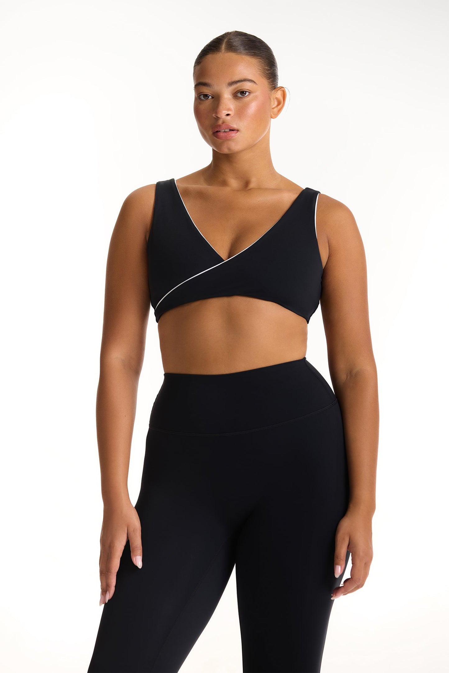 AIRLUXE™ BREATHE CONTRAST WRAP BRA - ORCA