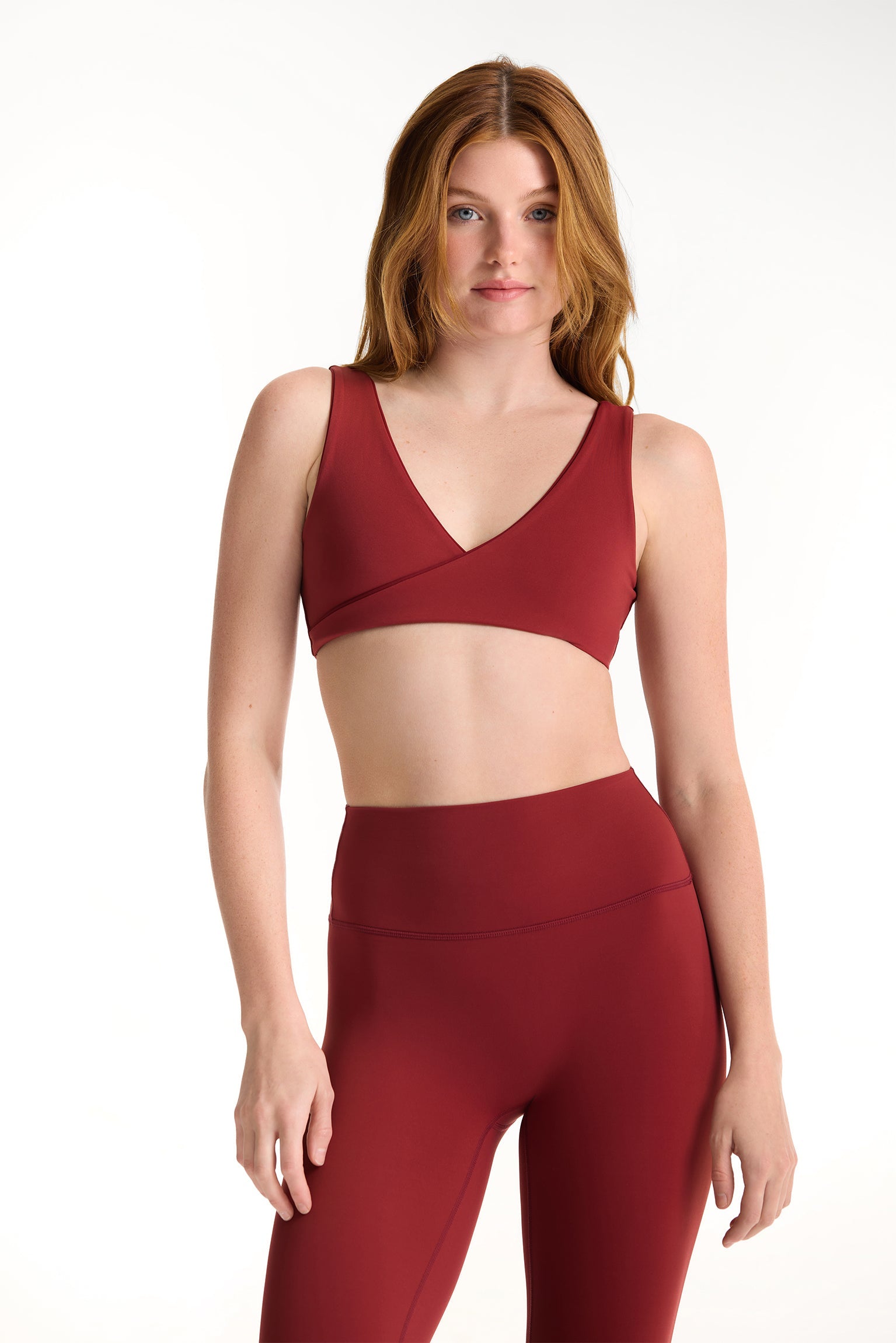 AIRLUXE™ BREATHE CONTRAST WRAP BRA - SNAPPER